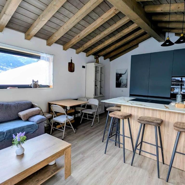 Chalet en pierre entièrement rénové - Maison de Vacances - 3