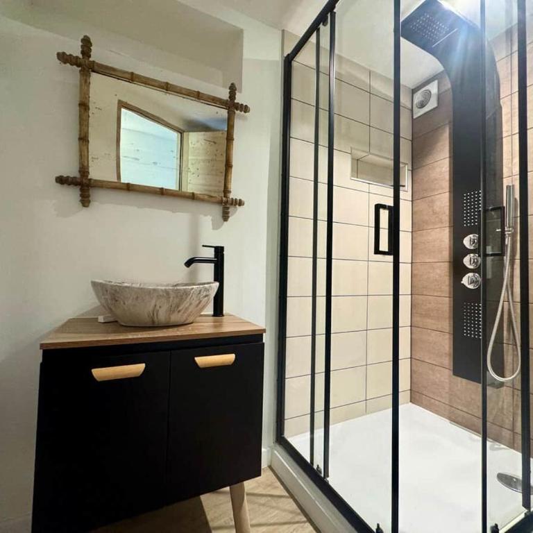 Chalet en pierre entièrement rénové - Maison de Vacances - 11