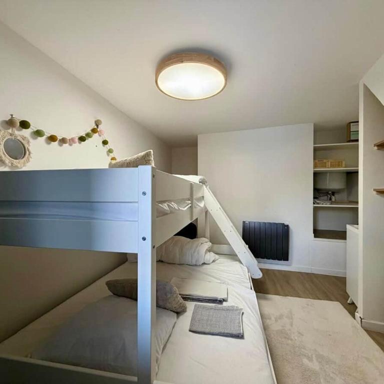 Chalet en pierre entièrement rénové - Maison de Vacances - 13