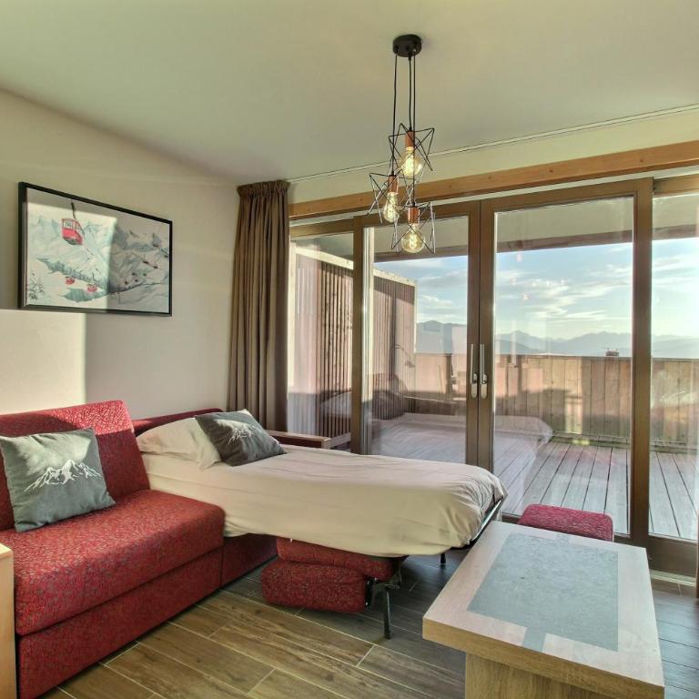 ARC 1600, Résidence Premium LE RIDGE, Appartement 06 personnes Vue Montagne - Ski aux pieds - Sauna, Hammam, Piscine intérieure chauffée, Salle de sport & fitness - Appartement 2 Chambres avec Vue sur la Montagne - 2