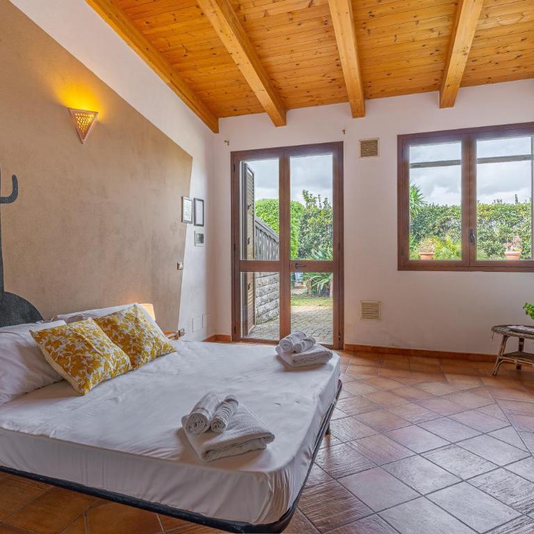 Pathos Retreat Pool and Garden - One-Bedroom Apartment with Garden View - 2