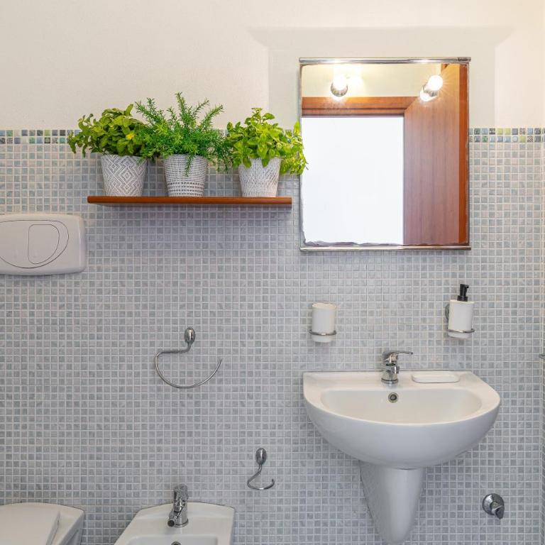 Pathos Retreat Pool and Garden - One-Bedroom Apartment with Garden View - 10