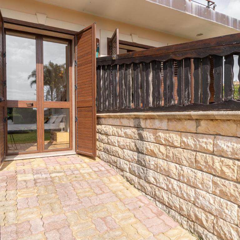 Pathos Retreat Pool and Garden - One-Bedroom Apartment with Garden View - 15