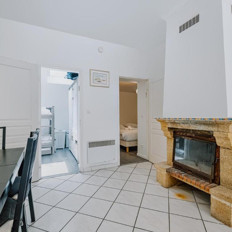 La Pause Trouvillaise - A 50m de la Plage - Three-Bedroom Apartment - 14
