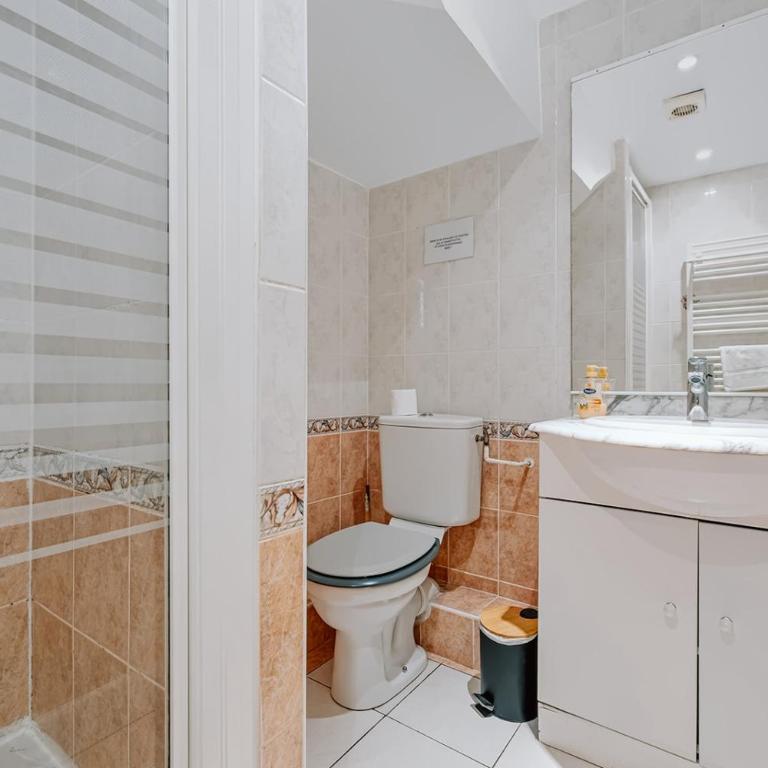 La Pause Trouvillaise - A 50m de la Plage - Three-Bedroom Apartment - 19