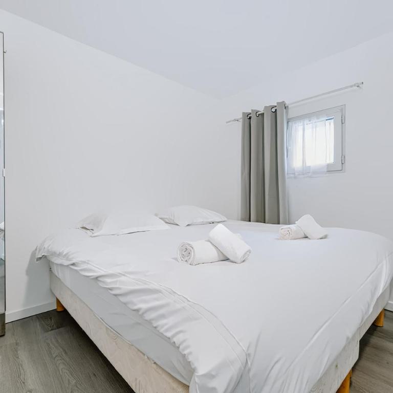 La Pause Trouvillaise - A 50m de la Plage - Three-Bedroom Apartment - 5