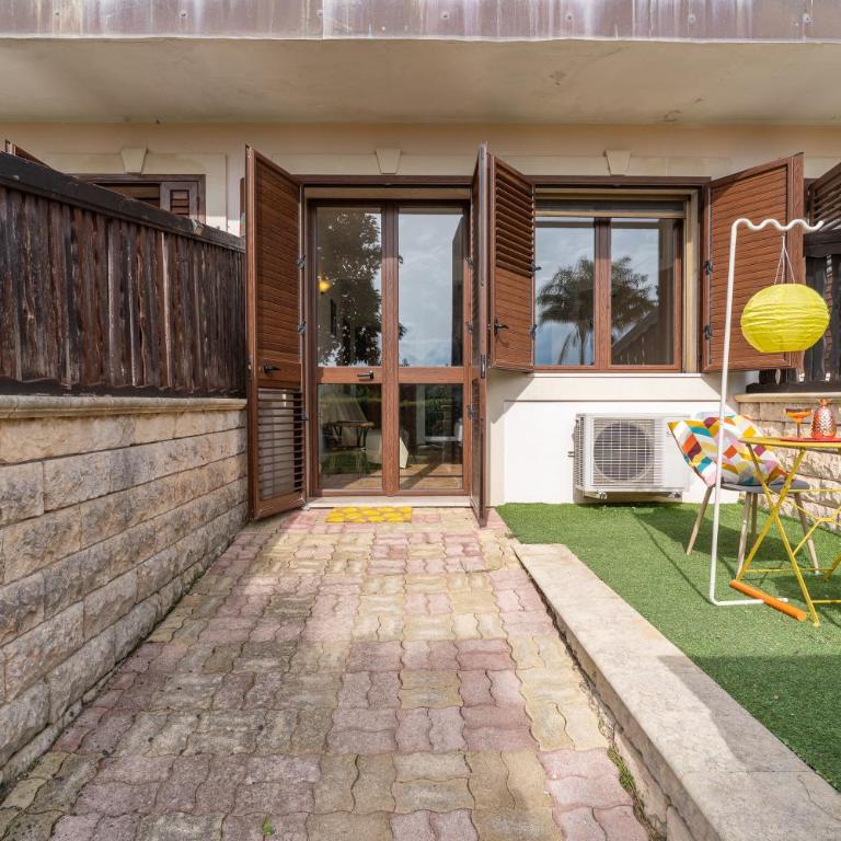 Pathos Retreat Pool and Garden - One-Bedroom Apartment with Garden View - 14