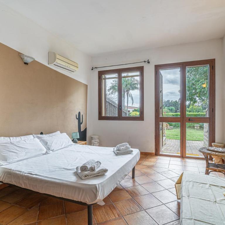 Pathos Retreat Pool and Garden - One-Bedroom Apartment with Garden View - 3