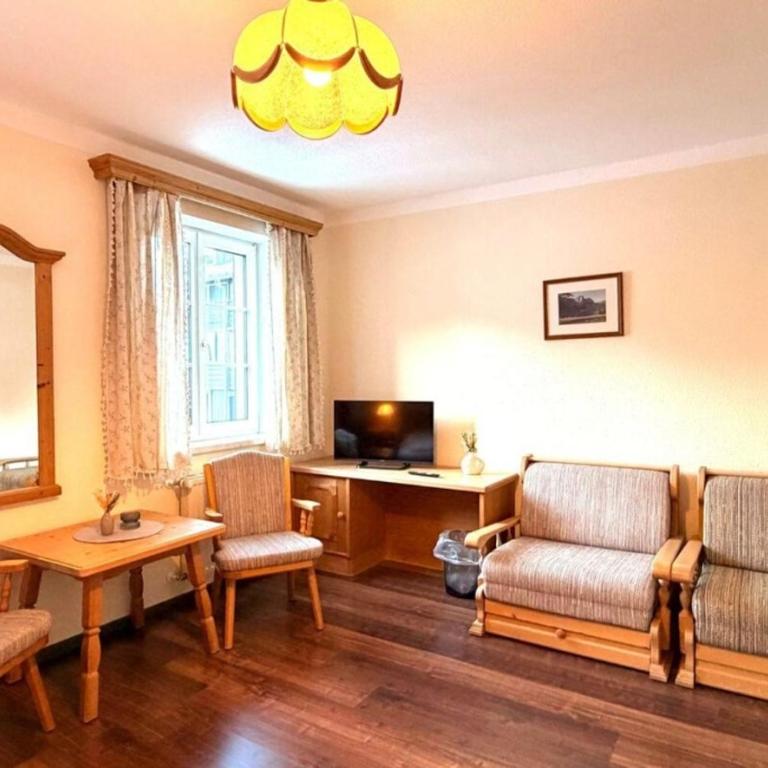 Hotel und Restaurant Römerstein - Doppelzimmer mit Zustellbett - 5