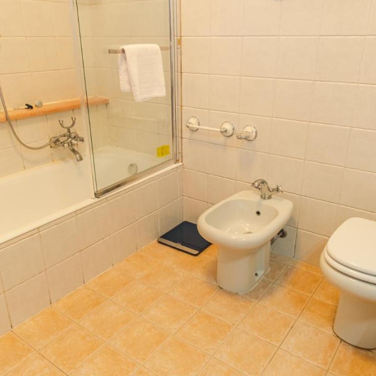 Sunset Lake View with private terrace - Italian Homing - Two-Bedroom Apartment - 6
