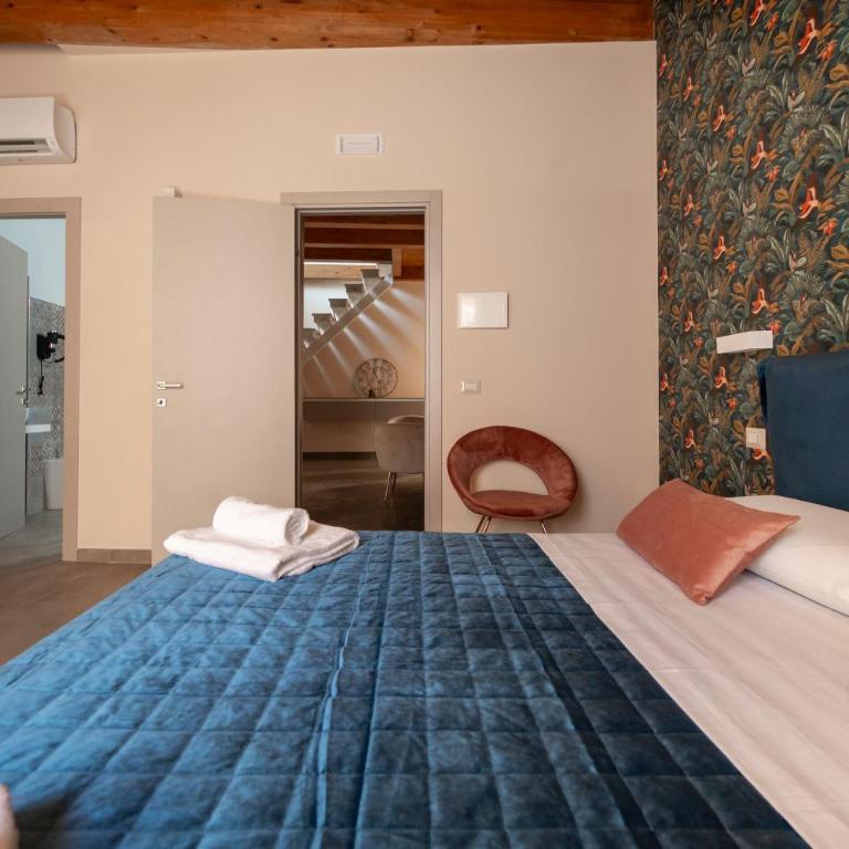 Fried-Rich boutique suites Ortigia - Camera Matrimoniale Deluxe con Balcone - 2