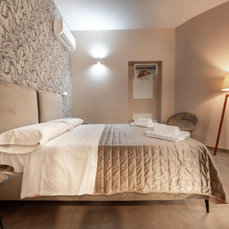 Fried-Rich boutique suites Ortigia - Camera Matrimoniale Economy - 7