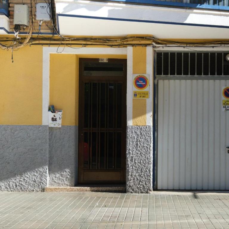 Steps to the Beach • Bright 3BR Apt in Villajoyosa - Apartment - 14
