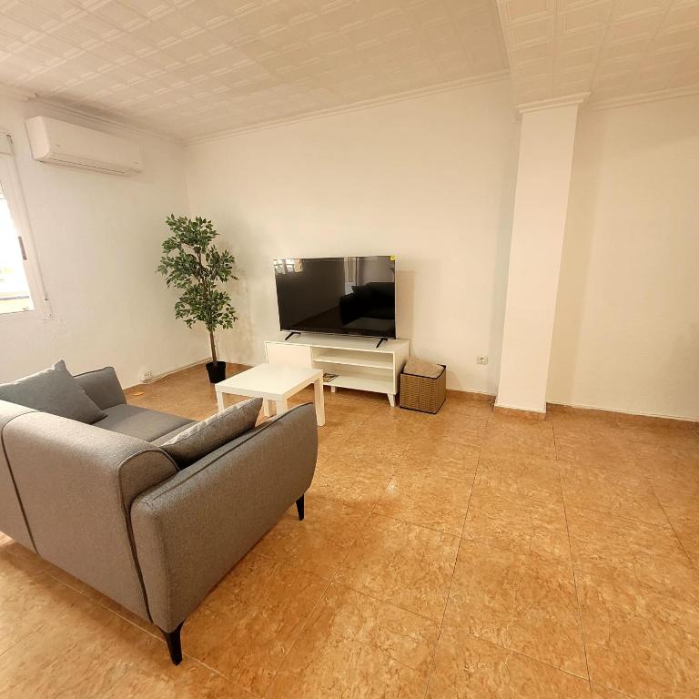 Cómodo Apartamento en Gandia - Apartamento de 3 dormitorios - 9