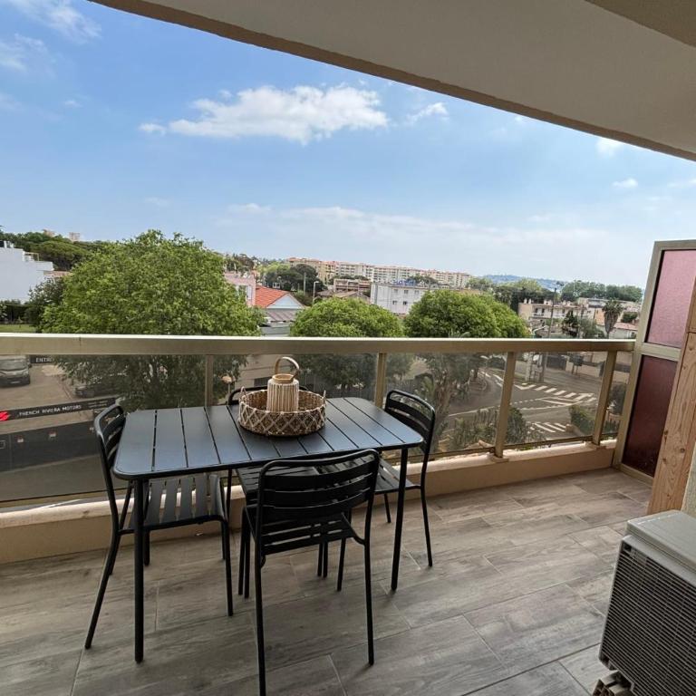 Sea View Apt Pool and Tennis in the Vallauris - Appartamento - 10