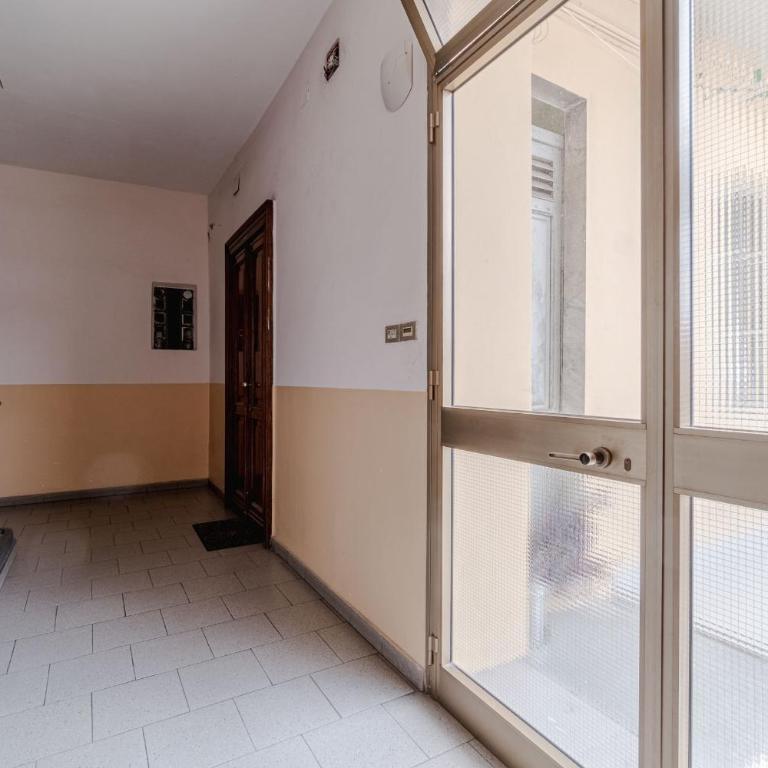 GuestHost - Modern Retreat in Turin - Two-Bedroom Apartment - 27