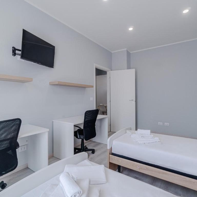 GuestHost - Modern Retreat in Turin - Two-Bedroom Apartment - 15