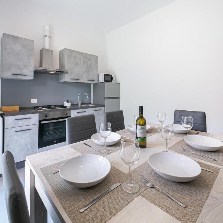 Brown Garden Como - Free Parking - Apartment mit 2 Schlafzimmern - 5