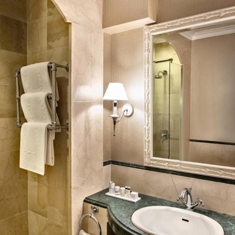 Rome Marriott Grand Hotel Flora - Camera Familiare Deluxe - 3