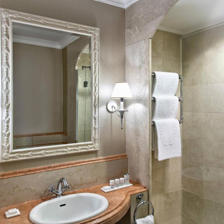 Rome Marriott Grand Hotel Flora - Camera Superior Più Grande con 1 Letto-King-Size Estraibile - 2