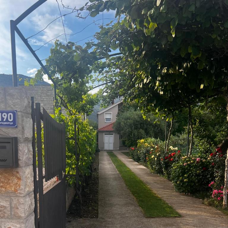 Mali Raj uz Trebišnjicu - Apartman sa 1 Spavaćom Sobom - 15