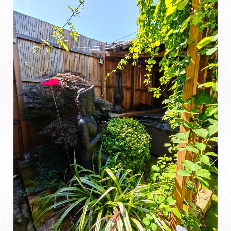 Les suites du Bouddha Bleu - Appartement - Vue sur Jardin - 21