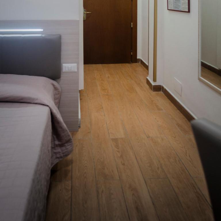 Hotel Eden - Small Single Room - 5