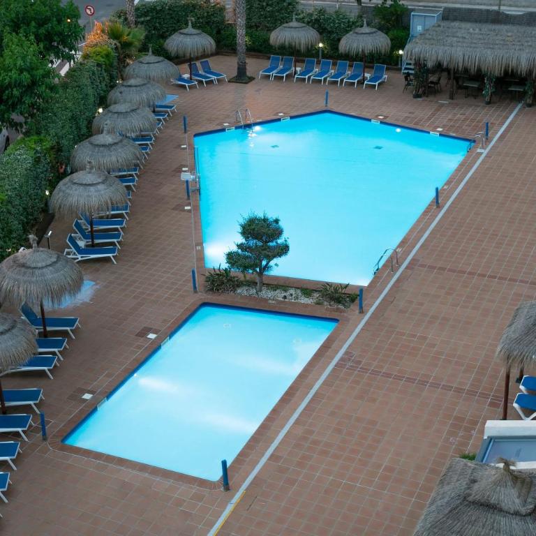 SOL by Meliá Port Cambrils - Habitación Estándar con vistas a la piscina - 5