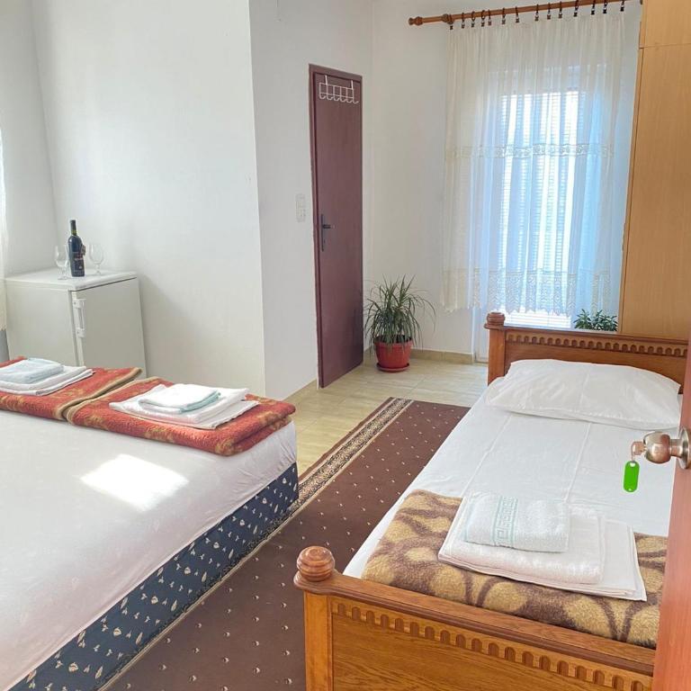 Apartmani MIR - Basic Dreibettzimmer - 9