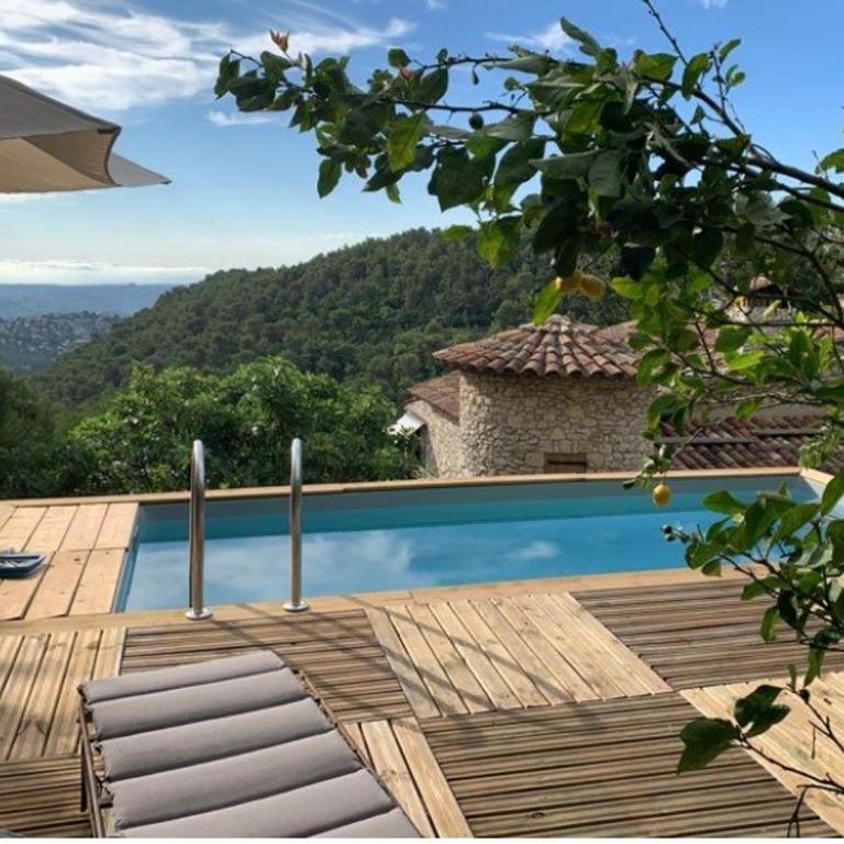 Haut de maison en pierre jardin et piscine vue mer - Maison 2 Chambres - 1