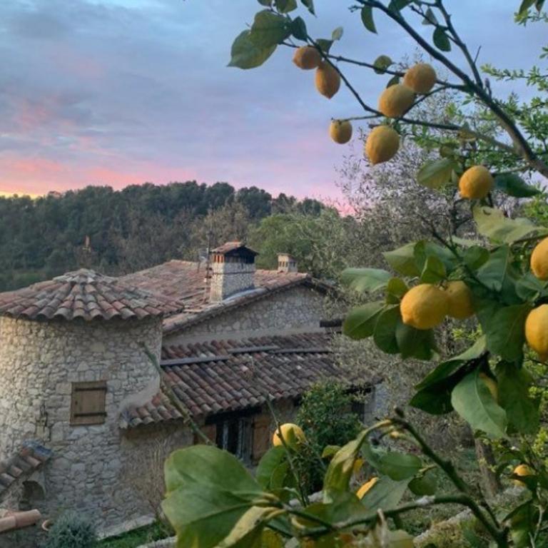 Haut de maison en pierre jardin et piscine vue mer - Maison 2 Chambres - 13