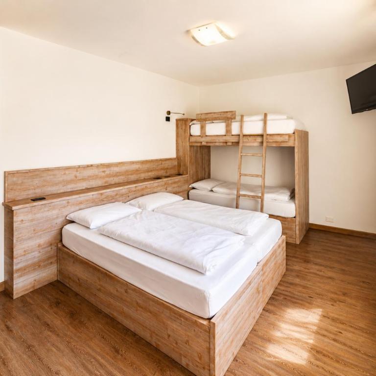 Rifugio Capanna Bill - Camera Familiare con Terrazza - 8