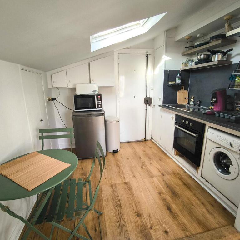 Au dessus des toits parisiens - Appartement 2 Chambres - 13
