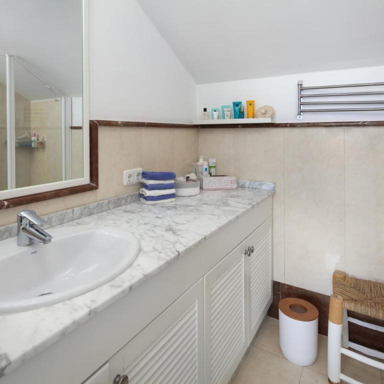 Estepona Beachfront Garden by Libehomes - Casa de 3 dormitorios - 25