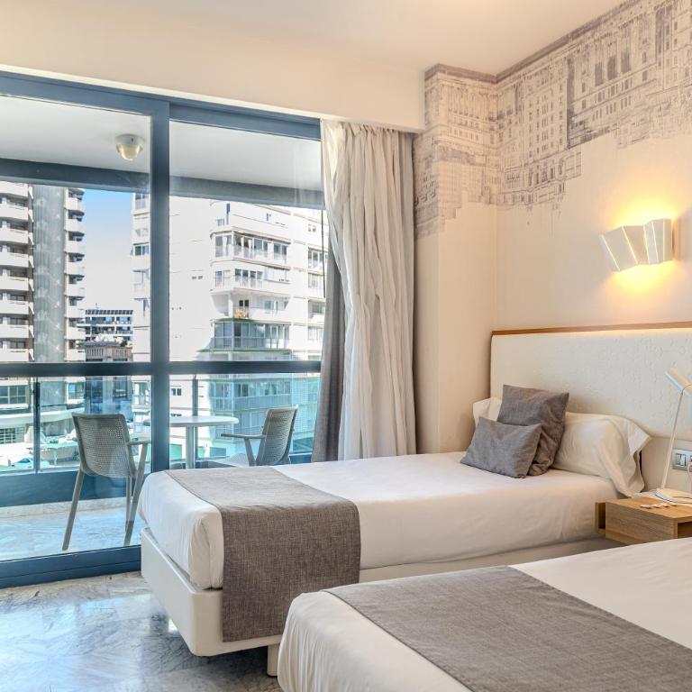 Hotel Madeira Centro - Habitación Doble Premium con terraza (2 adultos) - 3