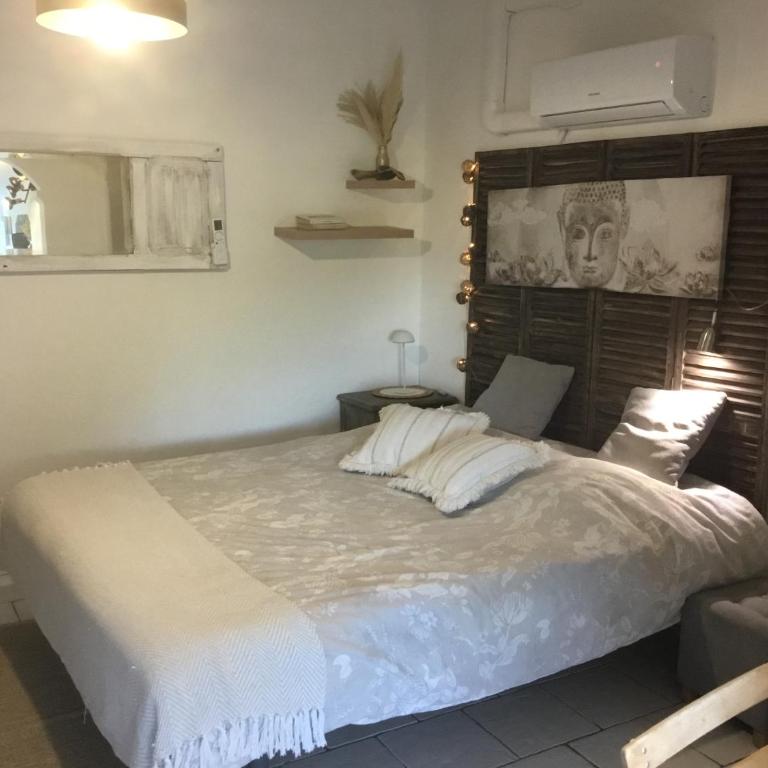 Charmante maison avec piscine - Studio - 21