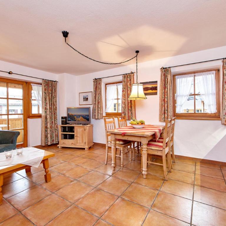 Ferienhaus GABI - Apartamento de 1 dormitorio con balcón y vistas a la montaña - 2