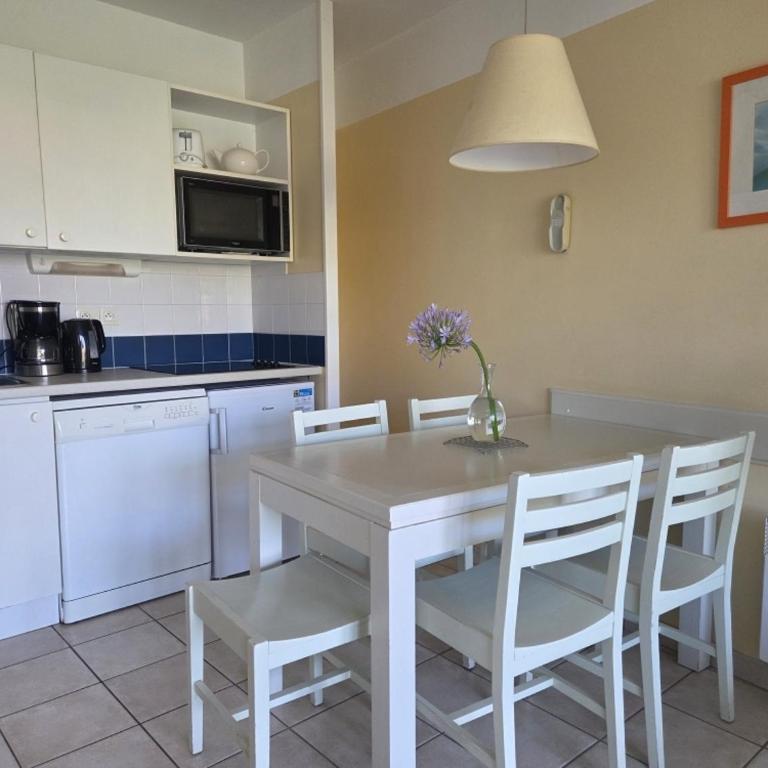 Appartement rez-de jardin avec terrasse - Apartamento de 1 dormitorio con vistas al jardín - 8