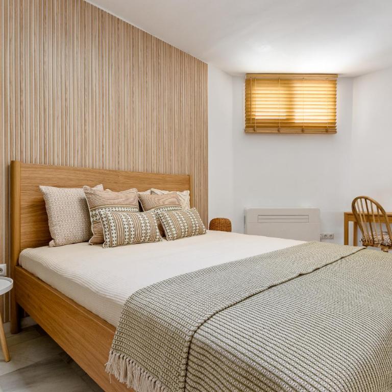 Marina View 2BR Holiday Stay by HelloDomik - Two-Bedroom Deluxe Apartment with Harbor View - 10