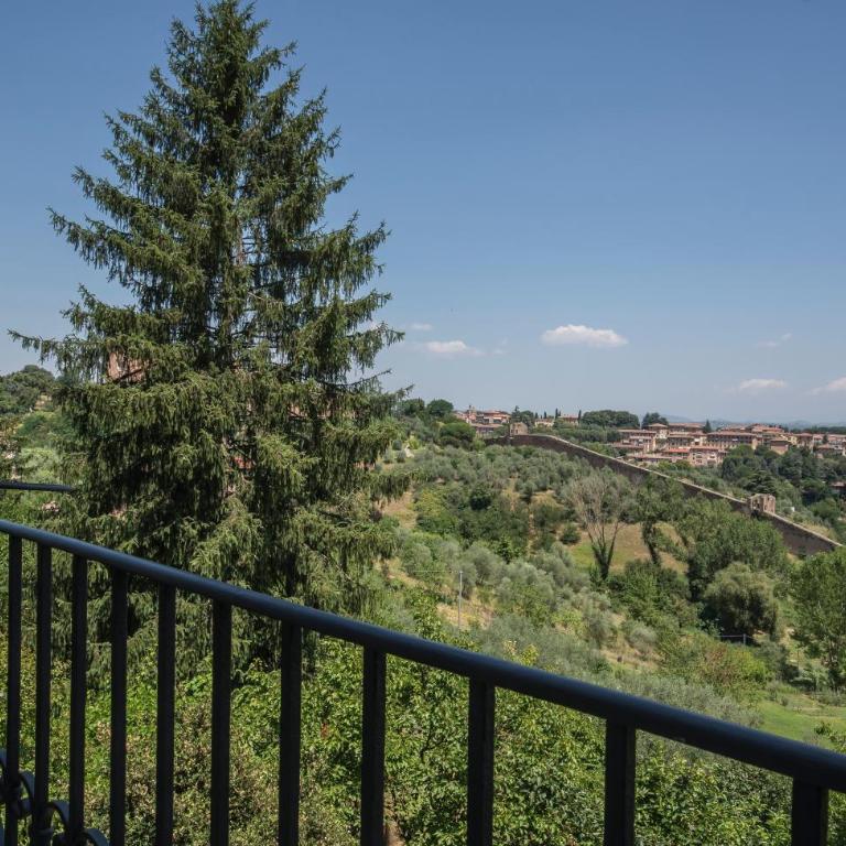 B&B Pantaneto - Palazzo Bulgarini - Camera Familiare (2 Adulti + 2 Bambini) - 10