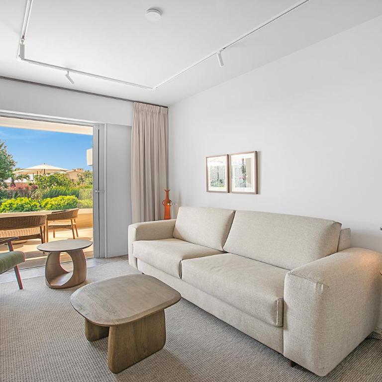 Domaine de Cocagne with Shared Pool - Apartment with Sea view - 1