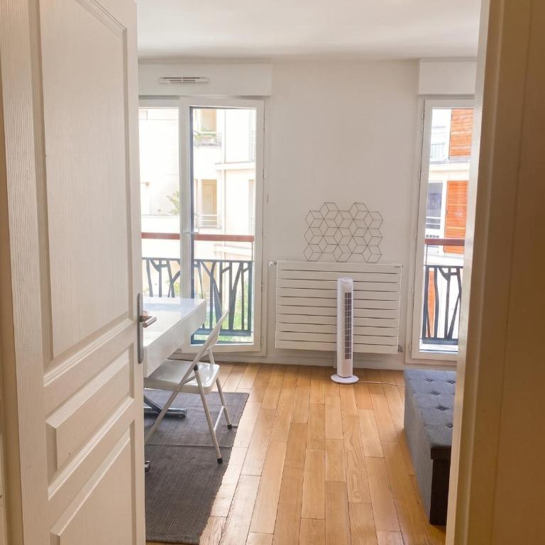 C10 Cozy studio Boulevard Jules Ferry Paris 11th arrondissement - Apartamento de 1 dormitorio - 10