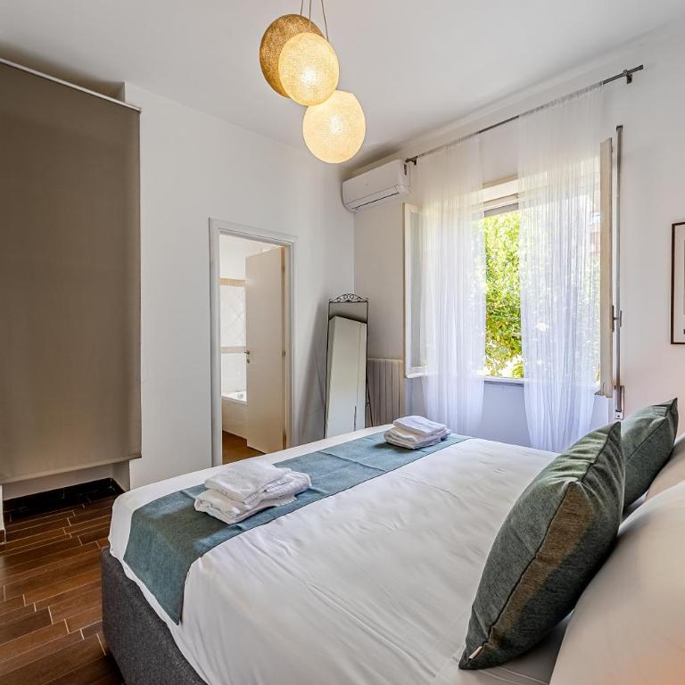 Flowers Apartment - Montesacro Città Giardino - Two-Bedroom Apartment - 12