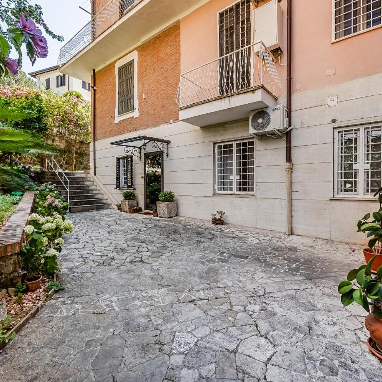 Flowers Apartment - Montesacro Città Giardino - Two-Bedroom Apartment - 15