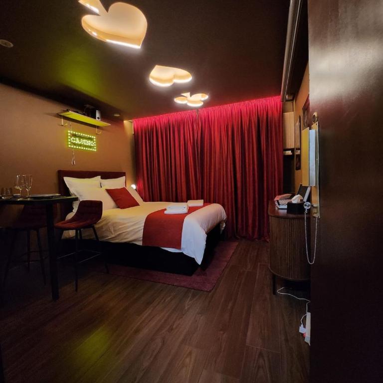 La Suite Casino Royal - One-Bedroom Apartment - 5