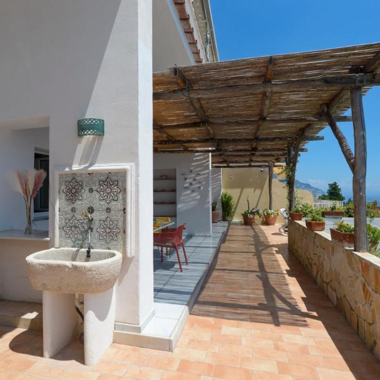 acqua di mare, near elevator, few steps, parking - Casa con 2 Camere da Letto - 8
