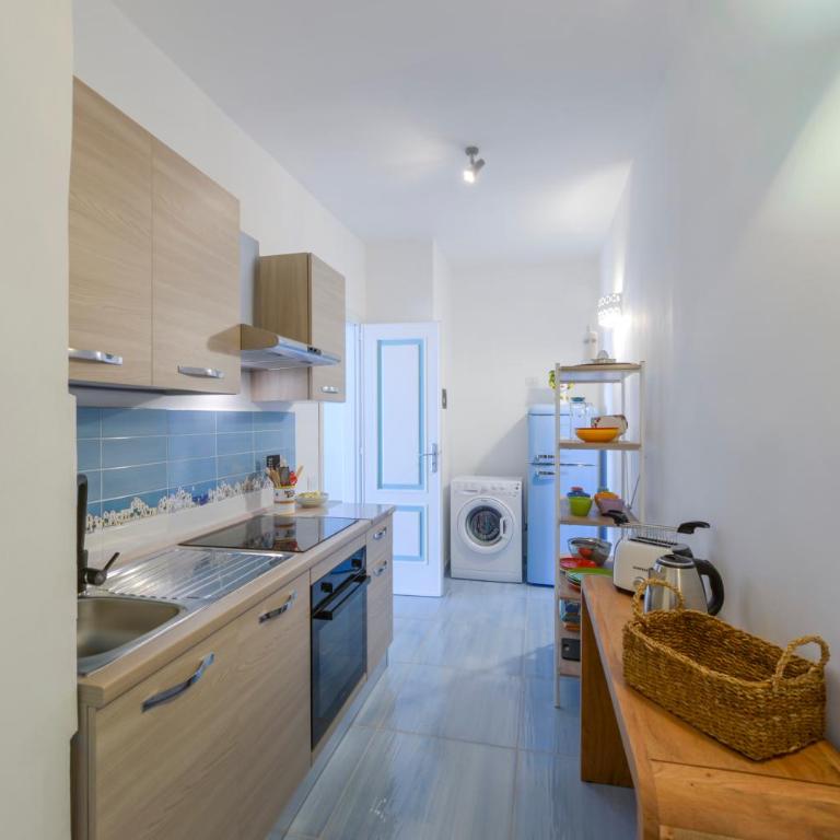 acqua di mare, near elevator, few steps, parking - Casa con 2 Camere da Letto - 26