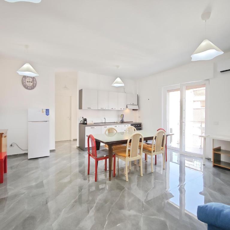 Bari Vibes - Appartamento con 2 Camere da Letto - 45