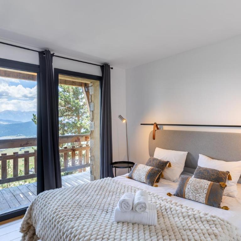 Chalet Luxe spacieux, Piscine chauffée, vue lac et montagnes, proximité immédiate pistes - Superior Chalet - 18