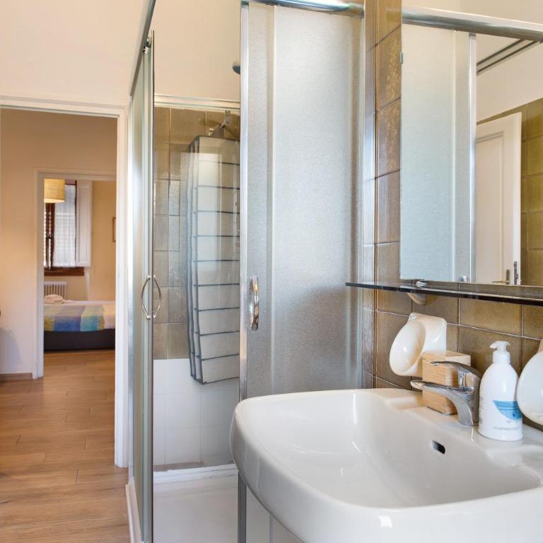 Appartamento Firenze Famiglie Amici - Appartamento Premium con 3 Camere da Letto e Balcone - 16